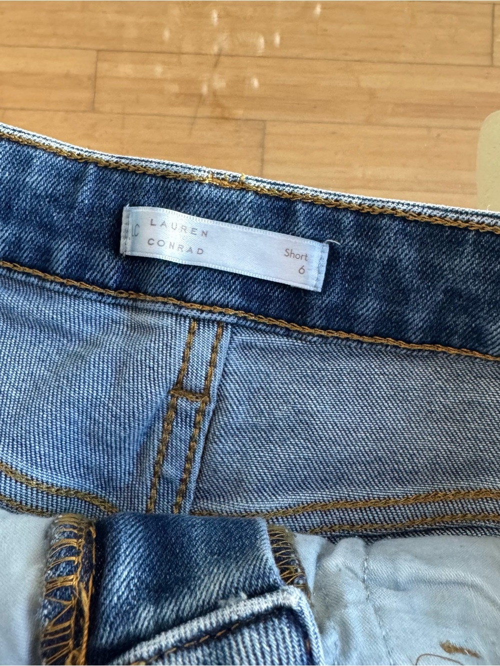 Lauren Conrad Jean shorts - Picture 3 of 4